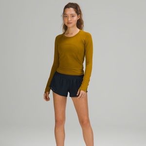 Lululemon Hotty Hot Short 2.5’